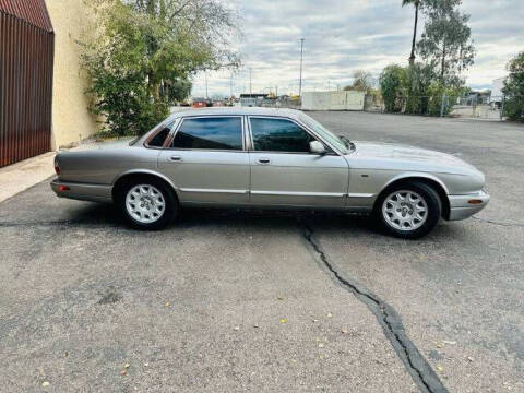 1999 Jaguar XJ8