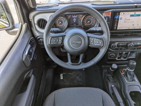 2025 Jeep Gladiator Sport S