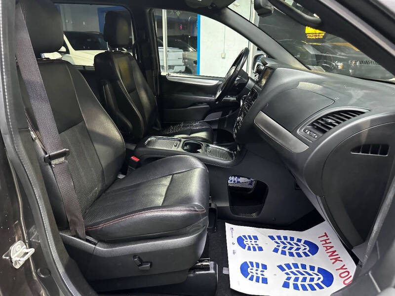 2017 Dodge Grand Caravan GT