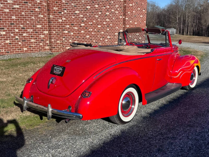 1940 Ford Deluxe