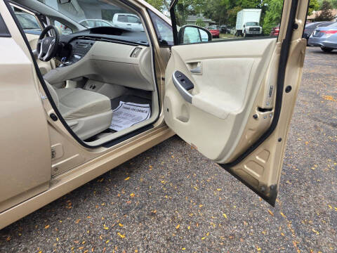 2010 Toyota Prius III