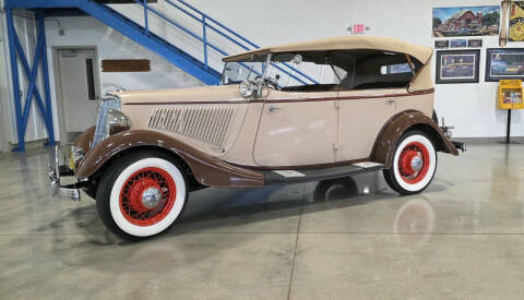 1934 Ford Phaeton Photo