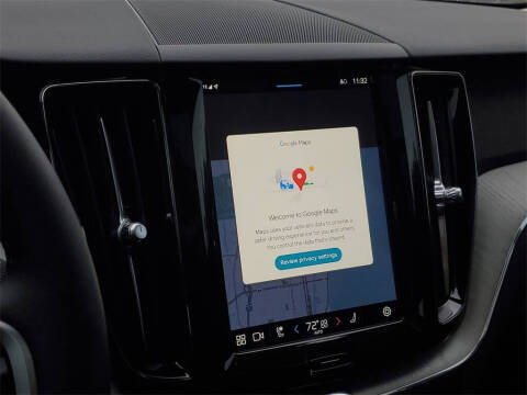 2025 Volvo XC60 B5 Plus Dark Theme