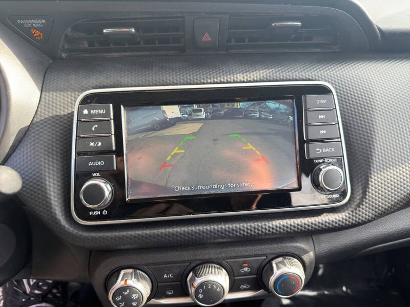2024 Nissan Kicks S