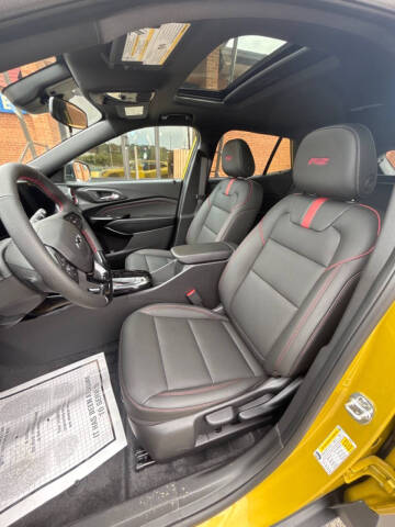 2025 Chevrolet Trax RS