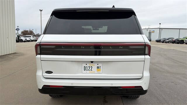 2025 Lincoln Navigator Black Label