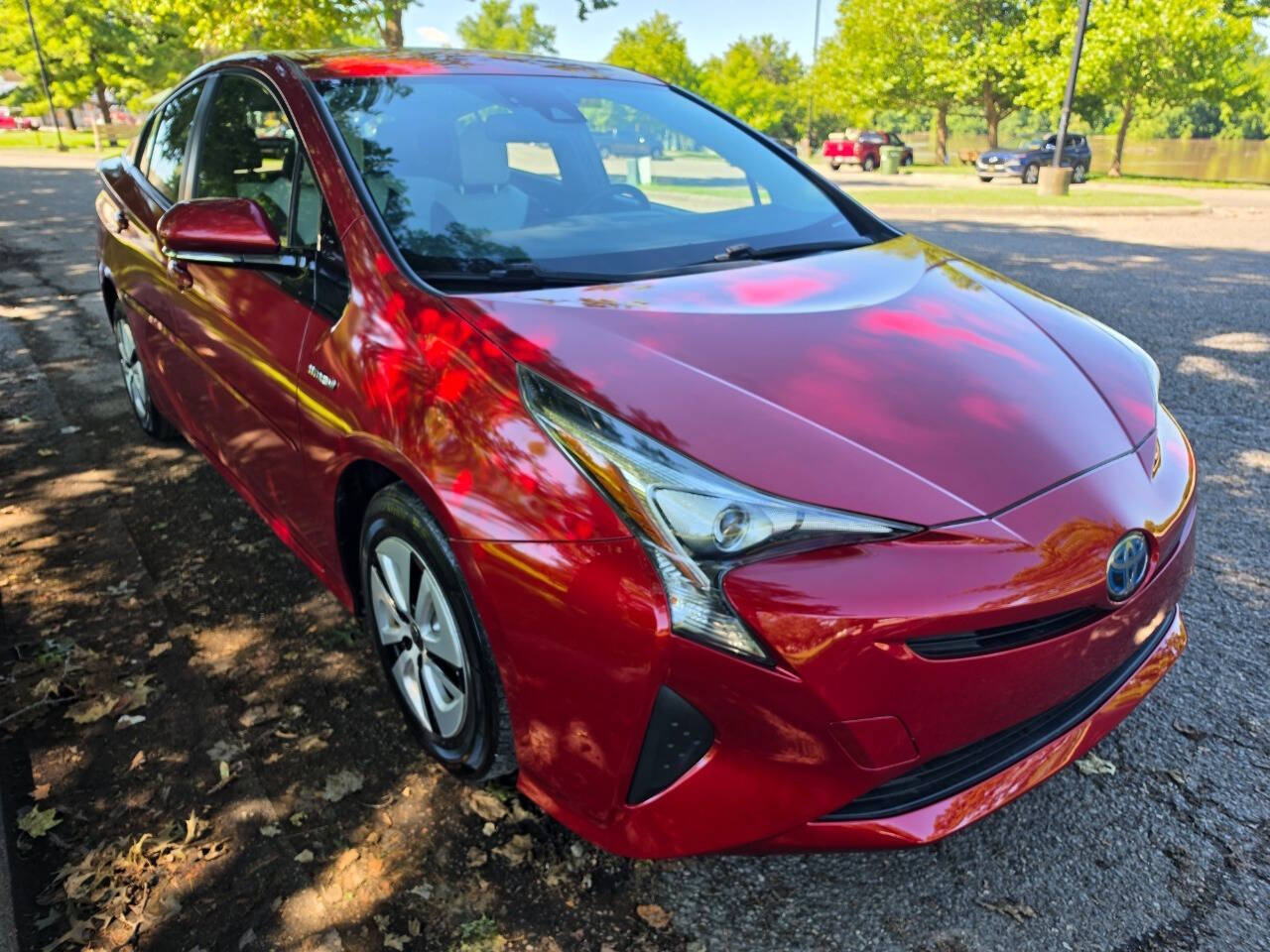  2017 Toyota Prius Four FWD   