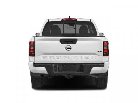2023 Nissan Frontier SV