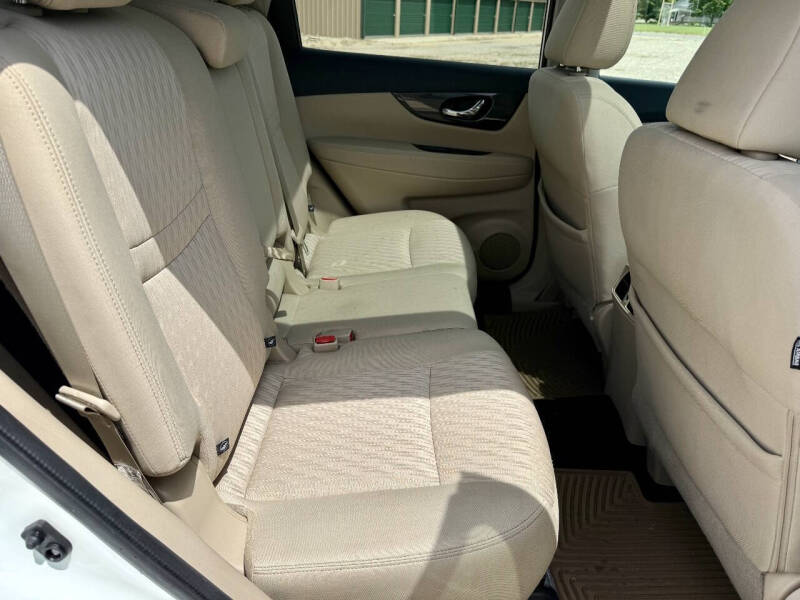 2017 Nissan Rogue SV