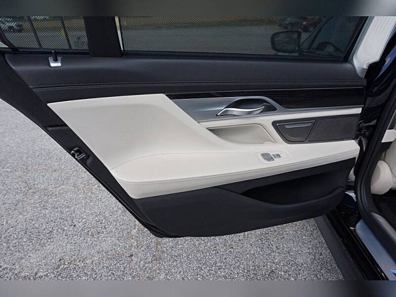 2019 BMW 7 Series 750i