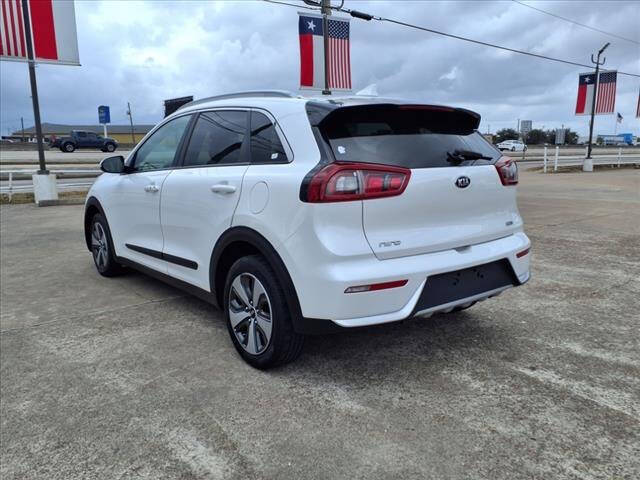 Used 2017 Kia Niro EX with VIN KNDCC3LC5H5086545 for sale in Houston, TX