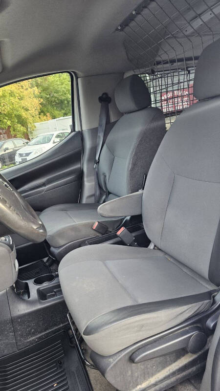 2019 Nissan NV200 SV