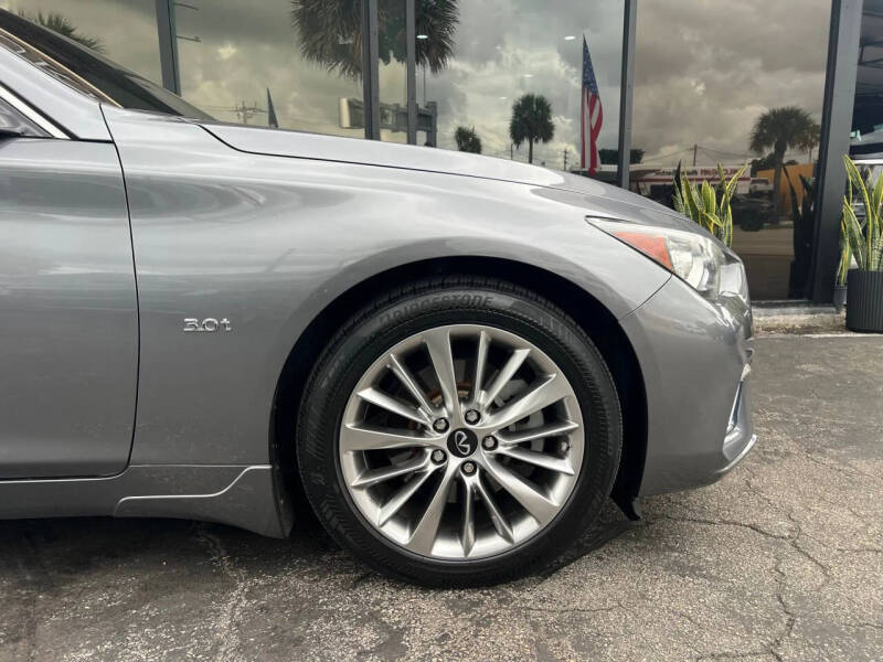2022 Infiniti Q50 Luxe