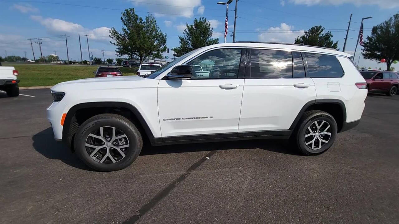 2024 Jeep Grand Cherokee L for sale at Victoria Auto Sales in Victoria, MN