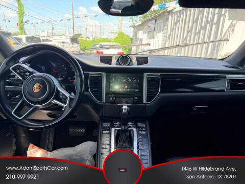 2018 Porsche Macan