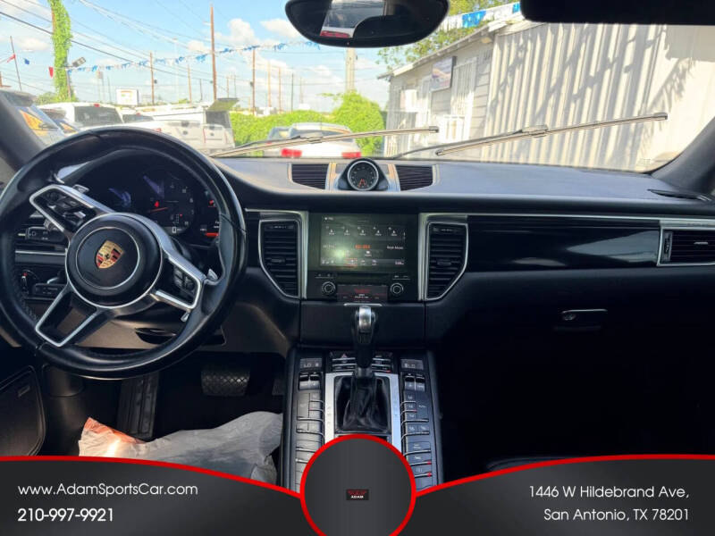 2018 Porsche Macan