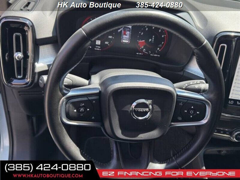 2019 Volvo XC40 T5 Momentum