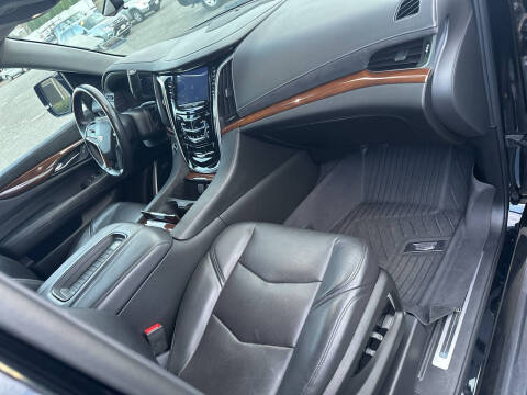 2020 Cadillac Escalade Premium Luxury