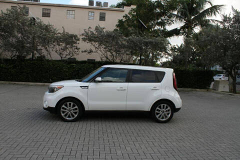 2017 Kia Soul +