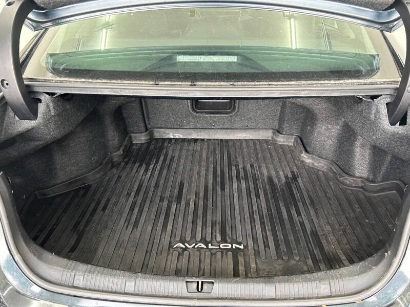 2016 Toyota Avalon XLE