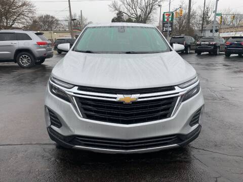 2022 Chevrolet Equinox for sale at DTH FINANCE LLC in Toledo OH