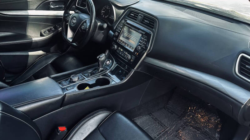 2018 Nissan Maxima