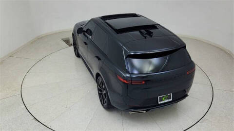 2024 Land Rover Range Rover Sport P360 SE