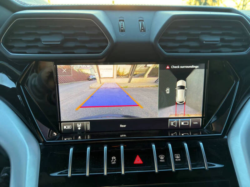 2020 Lamborghini Urus