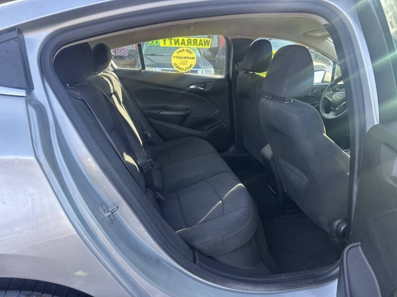 2017 Chevrolet Cruze LT Auto