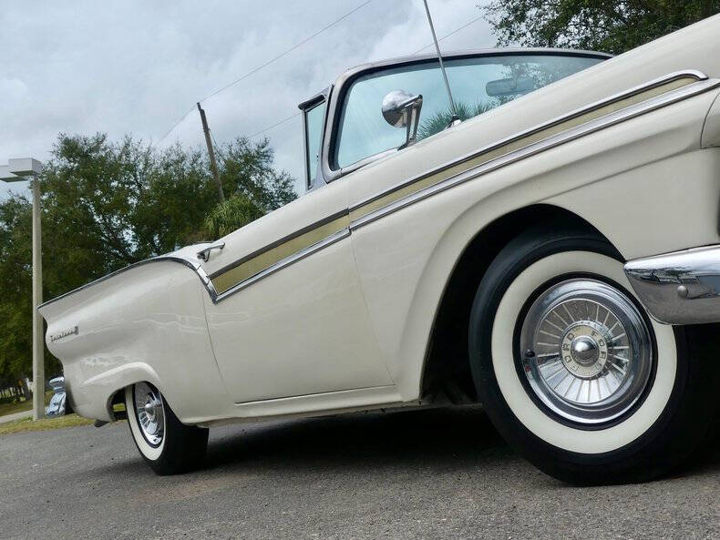 1957 Ford Fairlane