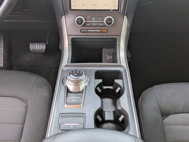 2021 Ford Edge SE