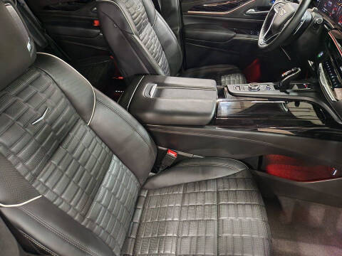 2023 Cadillac Escalade-V