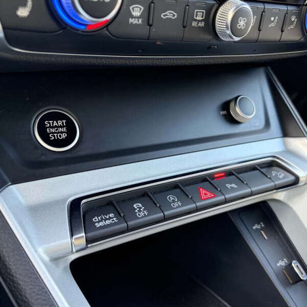 2021 Audi Q3 quattro S line Premium 45 TFSI