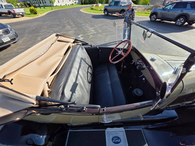 1928 Ford Roadster
