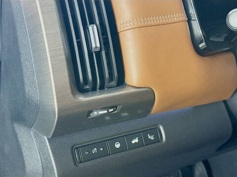 2024 Nissan Pathfinder Platinum