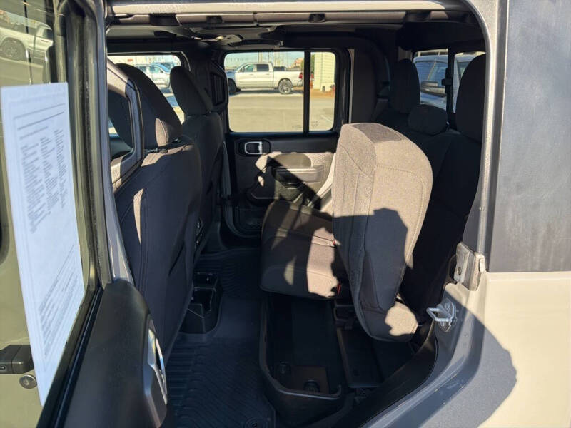 2022 Jeep Gladiator Altitude