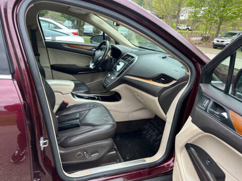 2017 Lincoln MKC Select