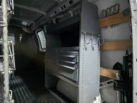 2021 Chevrolet Express 2500