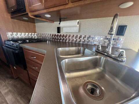 2017 Winnebago Vista 29VE