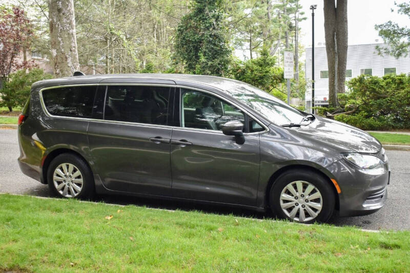 2019 Chrysler Pacifica L