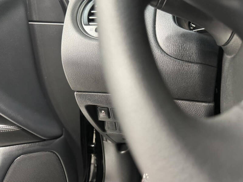 2020 Nissan Pathfinder S
