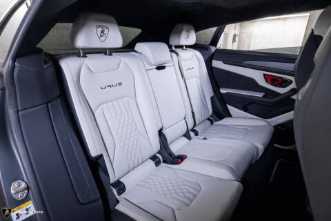 2024 Lamborghini Urus S