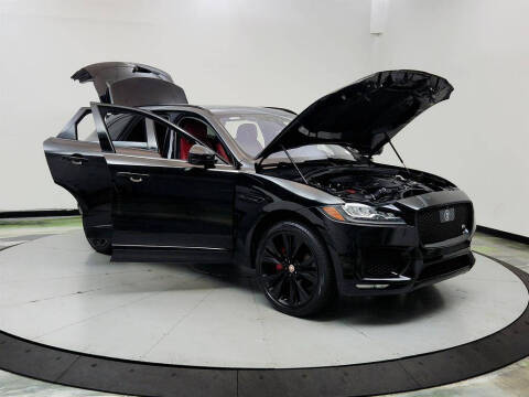 2019 Jaguar F-PACE S