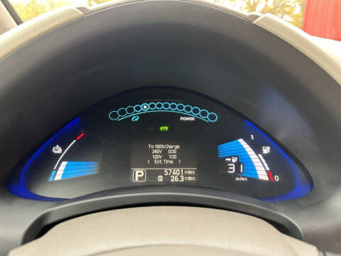 2011 Nissan LEAF SV