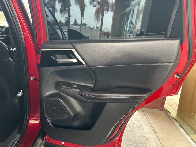 2023 Mitsubishi Outlander PHEV SE