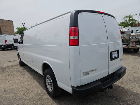 2017 GMC Savana 3500
