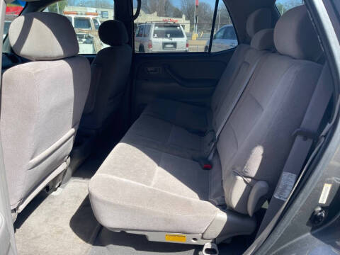 2003 Toyota Sequoia SR5