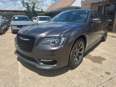 2018 Chrysler 300 S