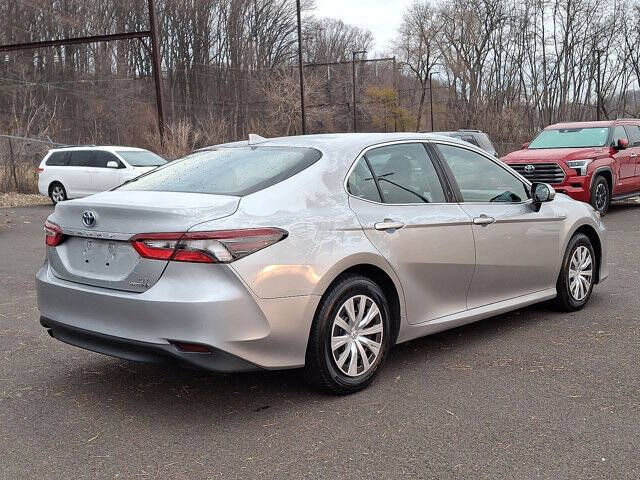 2021 Toyota Camry Hybrid LE