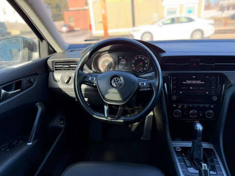 2020 Volkswagen Passat R-Line